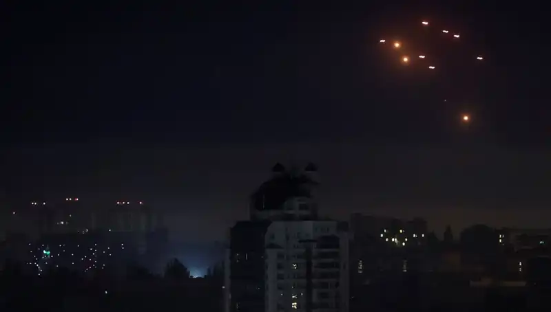 Rusya’nın Kiev’e Hava Saldırısı ve Sumi'deki Tahliyeler: Tansiyon Yükseliyor