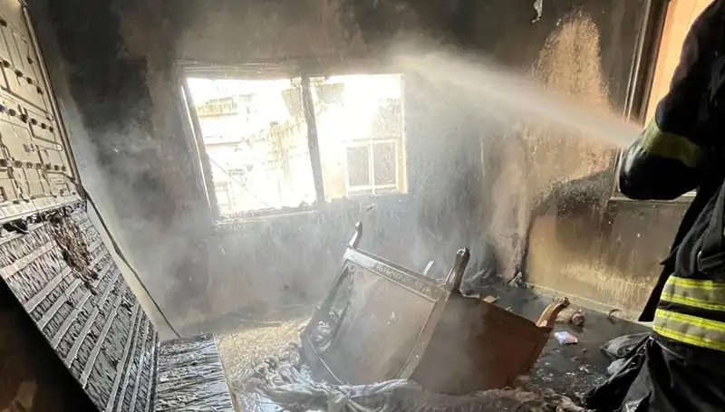 Mersin'de Korkutan Yangın: Apartman Dairesi Alev Alev Yandı