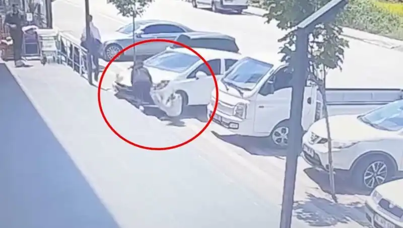 Yalova’da Genç Lise Öğrencisi Aracın Altında Kaldı: Güvenlik Önlemleri Yetersiz mi?