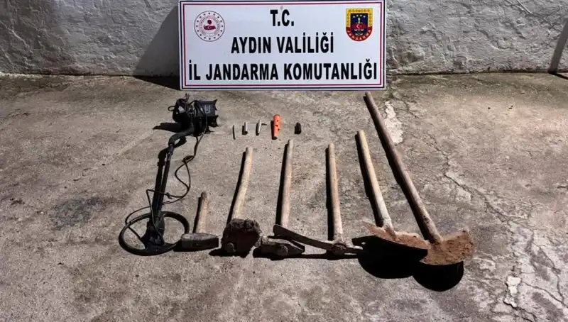 Aydın’da Kaçak Kazı Yapan Çete Suçüstü Yakalandı