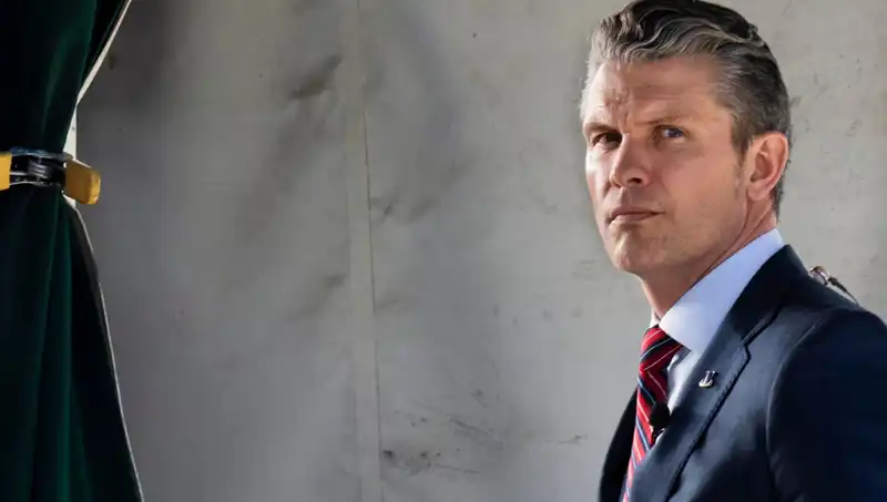 Eski Danışmanı İki Pete’in Paranoyak ve Takıntılı Hikayesini Açıkladı