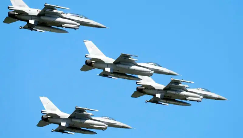 Ukrayna'ya F-16 Desteği: Pilotlar İçin 310 Milyon Dolar Harcanacak