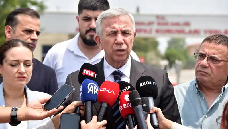 Mansur Yavaş’tan Muhittin Böcek'e Anlamlı Ziyaret: İş Birlikleri Gelişiyor
