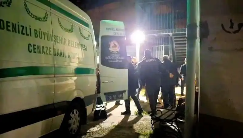 Besicinin Talihsiz Ölümü: Yem Karma Makinesine Düştü, Olay Şaşkınlık Yarattı