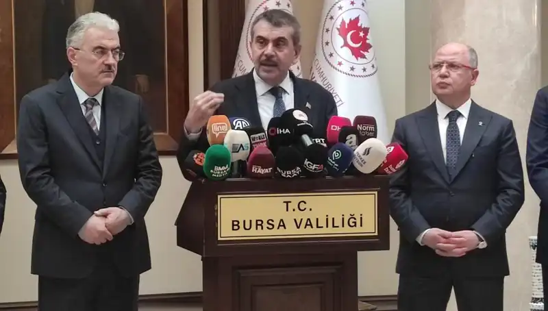 Bakan Tekin, Protesto Katılımcılarına Yaptırım Uyarısı Yaptı