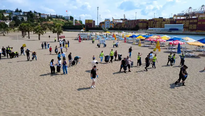 Plajlarda Çevre Temizliği: Doğamızı Koruma Mücadelesi Başladı!