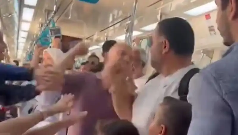 Marmaray'da Yumruklu Kavga: Yolcuların İsyanı ve Olayın Ardındaki Gizem