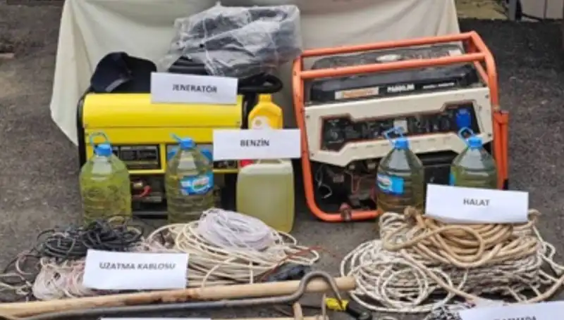 Kaçak Kazı ve Uyuşturucu Operasyonu: 9 Şüpheli Yakalandı
