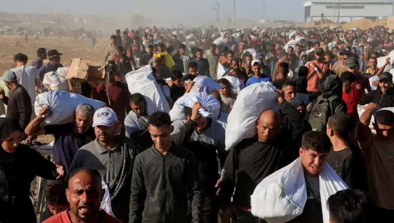 İsrail Ordusu Han Yunus’a Kuşatma Başlattı: 15 Kilometrelik Koridor Açılıyor