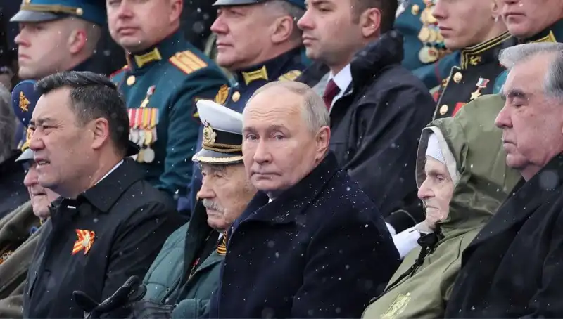 Rus Ordusu Büyüyor: Putin Yeni Askeri Güç Seferberliği Başlattı