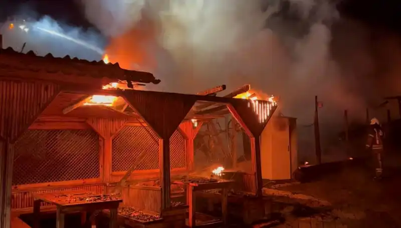 Şile'de Altı Gözleme Restoranı Yangında Küle Döndü!