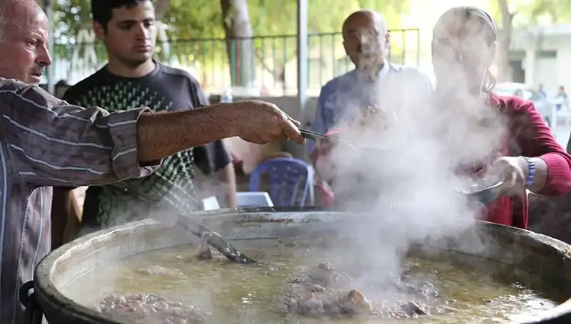 Gadir-i Hum Bayramı: Anlamı ve Kutlama Yöntemleri Nelerdir?