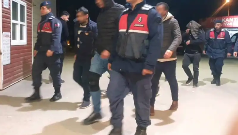Uyuşturucu Partisine Yapılan Baskın: Bağ Evinde Şok Edici Gelişmeler