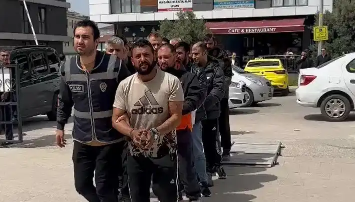 Edirne'de Şok Eş Zamanlı Operasyonda Yedi Firari Yakalandı