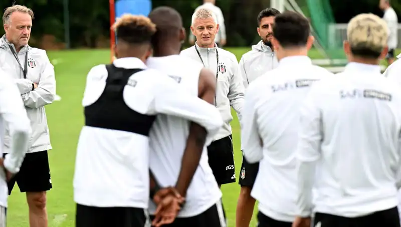 Solskjaer'den Açıklama: Futbolcularına Yönelik Sert Eleştiriler Geldi!