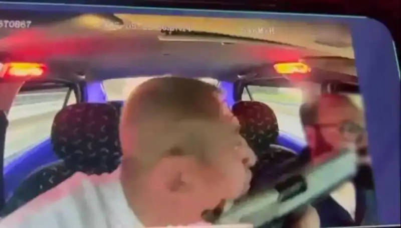 Taksicinin Korku Dolu Anları: Silahlı Takip ve Dram Dolu Hikaye