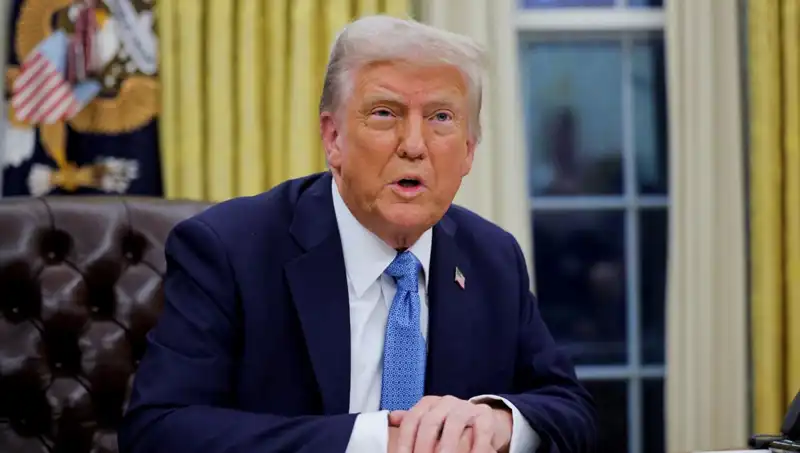 Trump’tan Şok Açıklama: İran Petrolü Alana Yaptırım Müjdesi Geldi