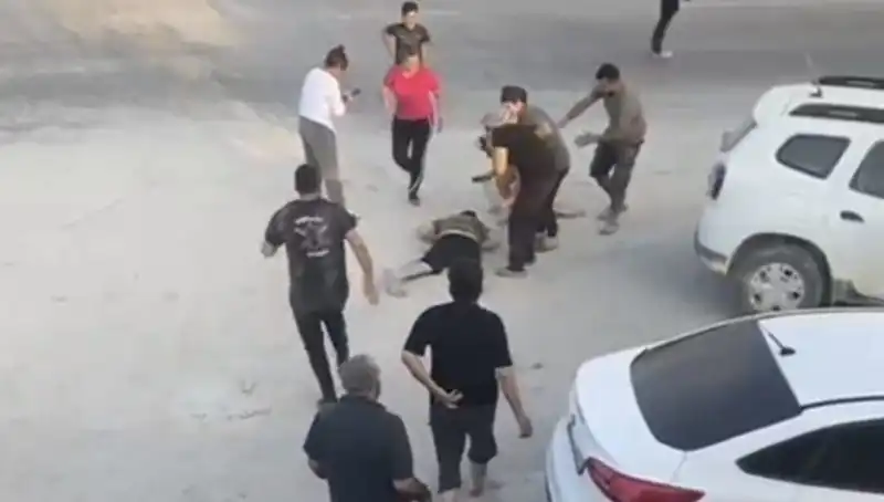 Hatay'da Kavga Faciası: Araya Giren Genç Hayatını Kaybetti!