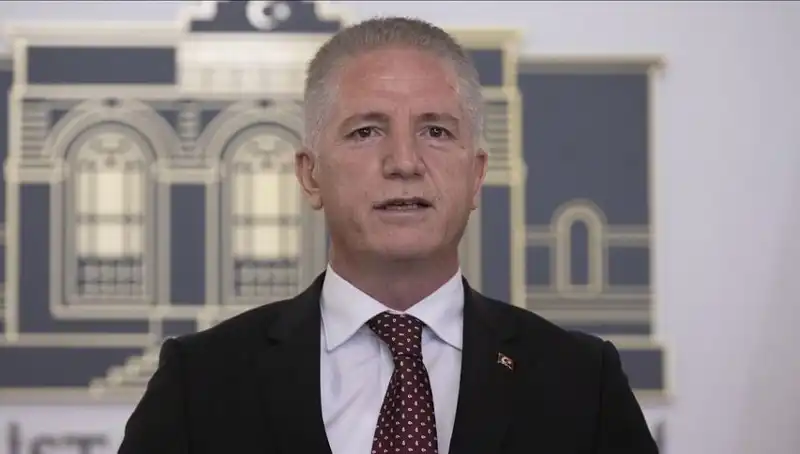 Vali Gül'den Kritik Dolandırıcılık Uyarısı: Sahtekarlar Tuzağına Dikkat!