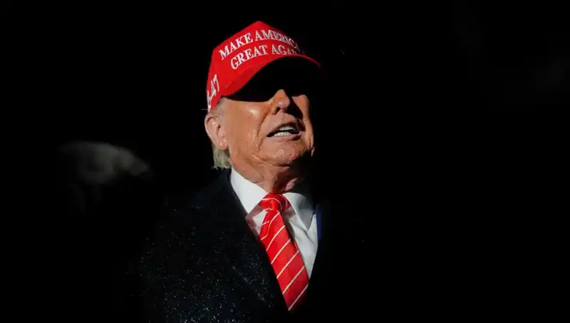 Yüksek Mahkeme'den Trump'a Güçlü Yetki: Göçmenlerin Statüsü İptal Edilebilecek mi?