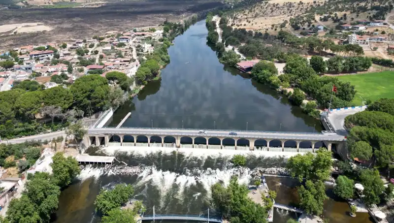 Manisa'nın Adala Kanyonu: Doğa Tutkunlarının Gözdesi Oluyor