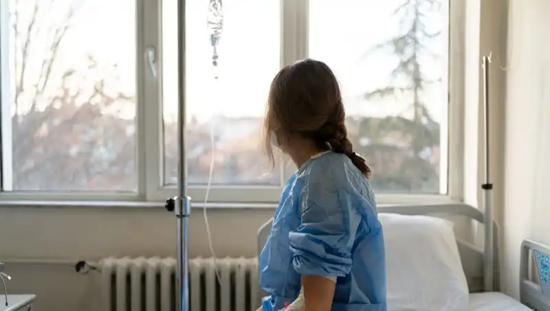 35 Yaşındaki Kadın Kanserin Gerçek Yüzünü Açıkladı: "Sessiz Katil"