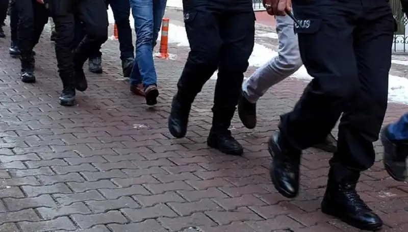 MİT ve Emniyet'ten FETÖ'nün Kökünü Kurutma Operasyonu