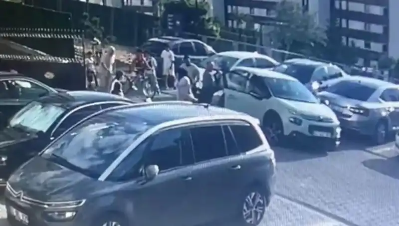 Eşini ve Yakınlarını Ezdi: Şok Edici Olayın Detayları